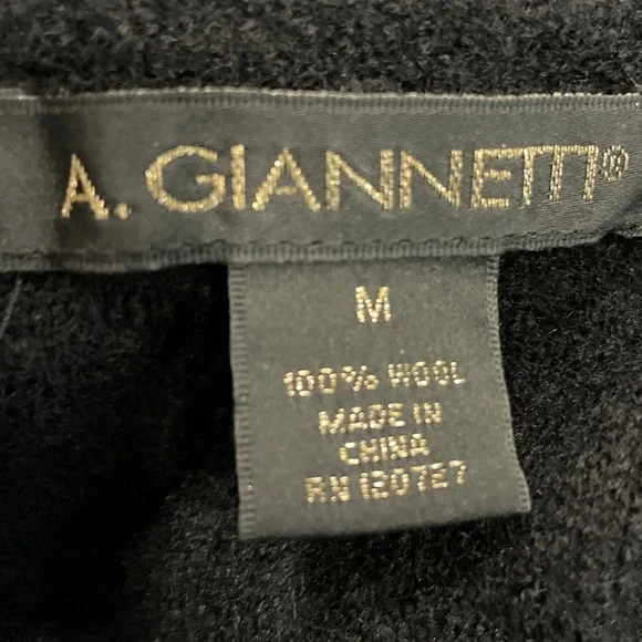 A Giannetti Black 100% Wool Knit Studded Collar Belted Moto Jacket Womens sz M - Picture 4 of 5